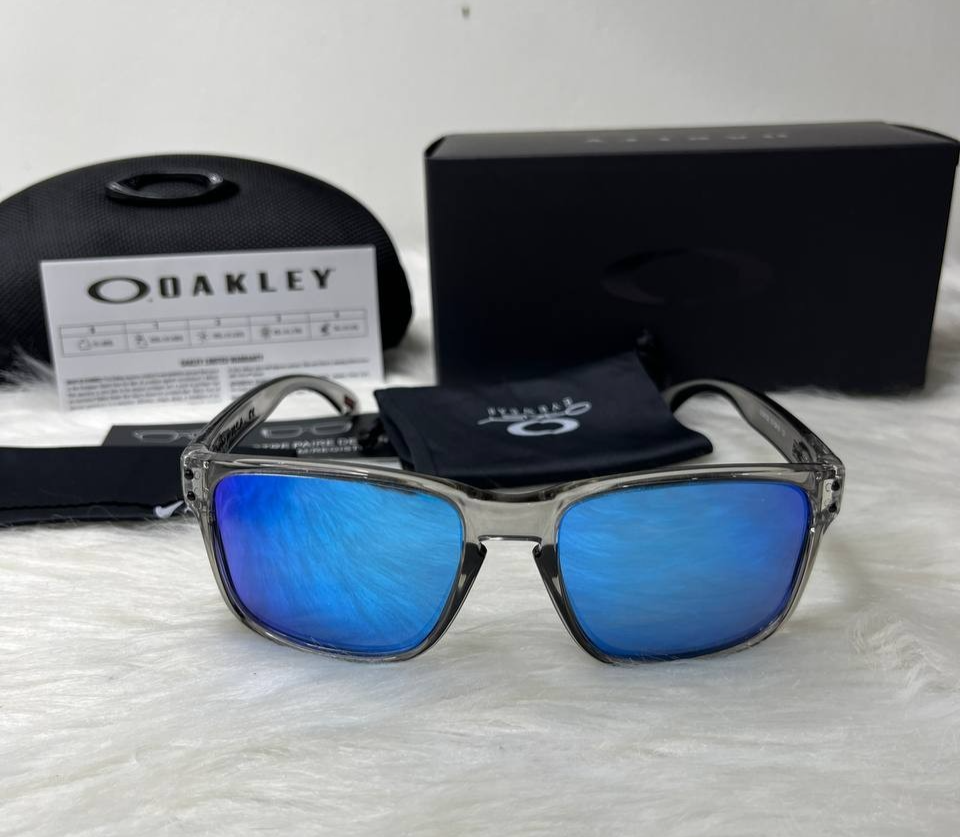 Oakley Holbrook Grey Smoke Clear Frame Blue Mirror Polarized Lens