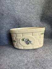 Vintage Pfaltzgraff Garden Party Basket (missing the handle)