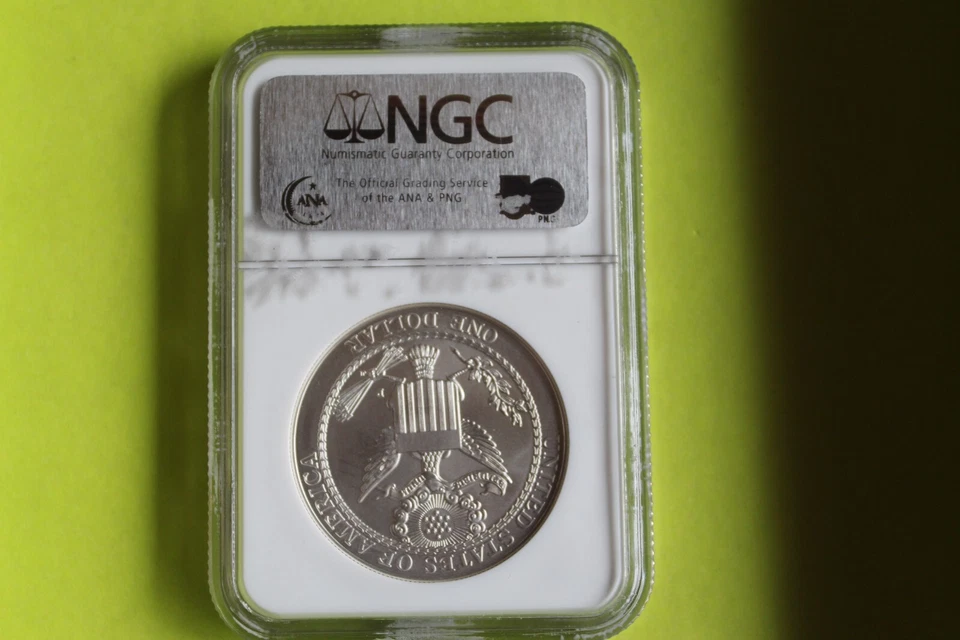 2008 USA ONE DOLLAR SILVER COIN BALD EAGLE MS70 - Image 2 of 2