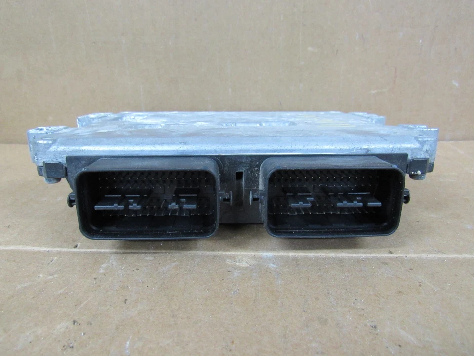 Unidad de módulo de control del motor Suzuki Kizashi 2.4 2011 ECM ECU EBX 3391057L1 OEM Foto 3 de 4