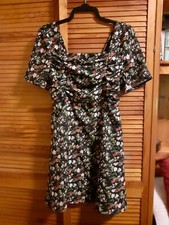 Bnwt Boohoo Floral Dress Size 14