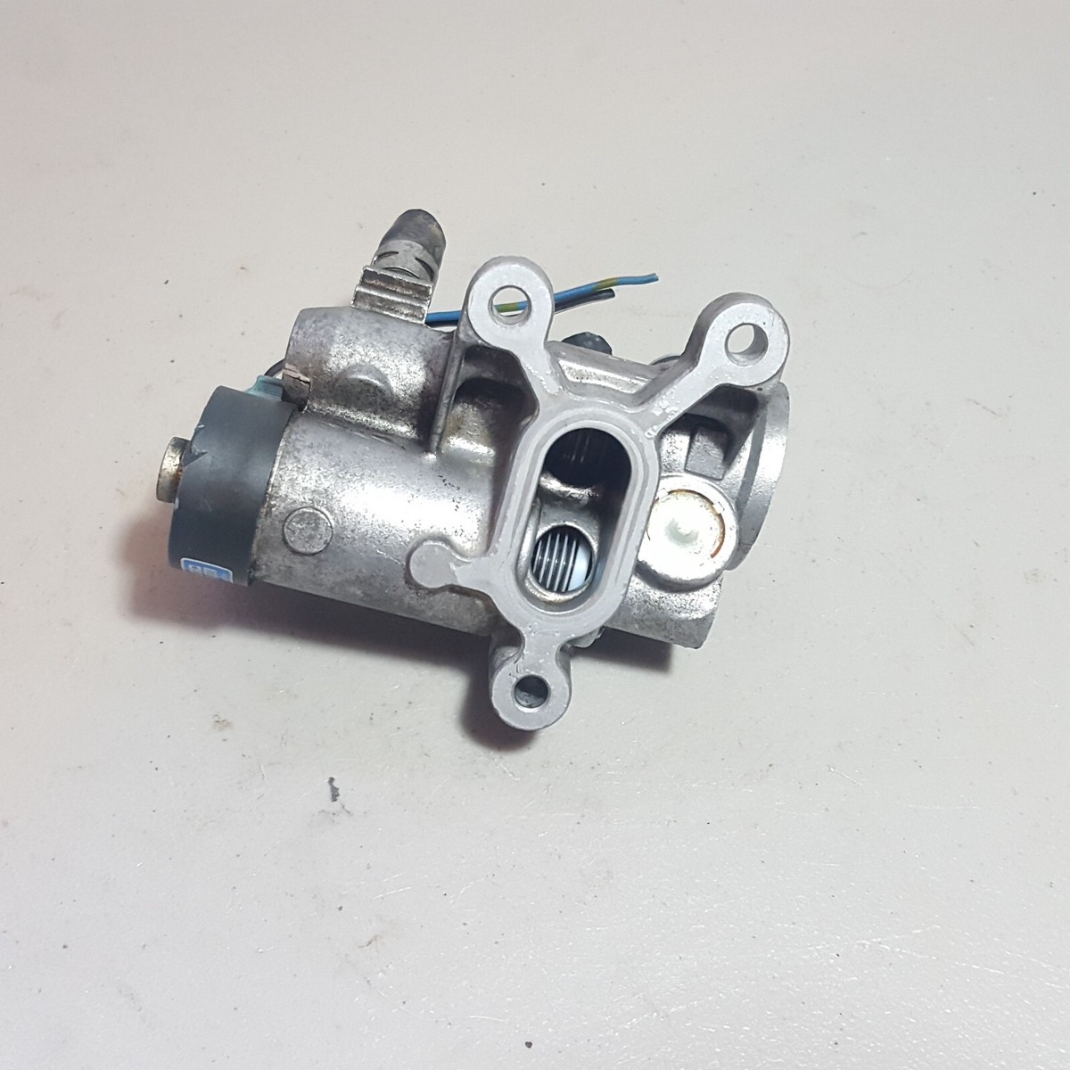 1990-1991 Mazda 929 Idle Air Control Valve IAC OEM V6 3.0L DOHC