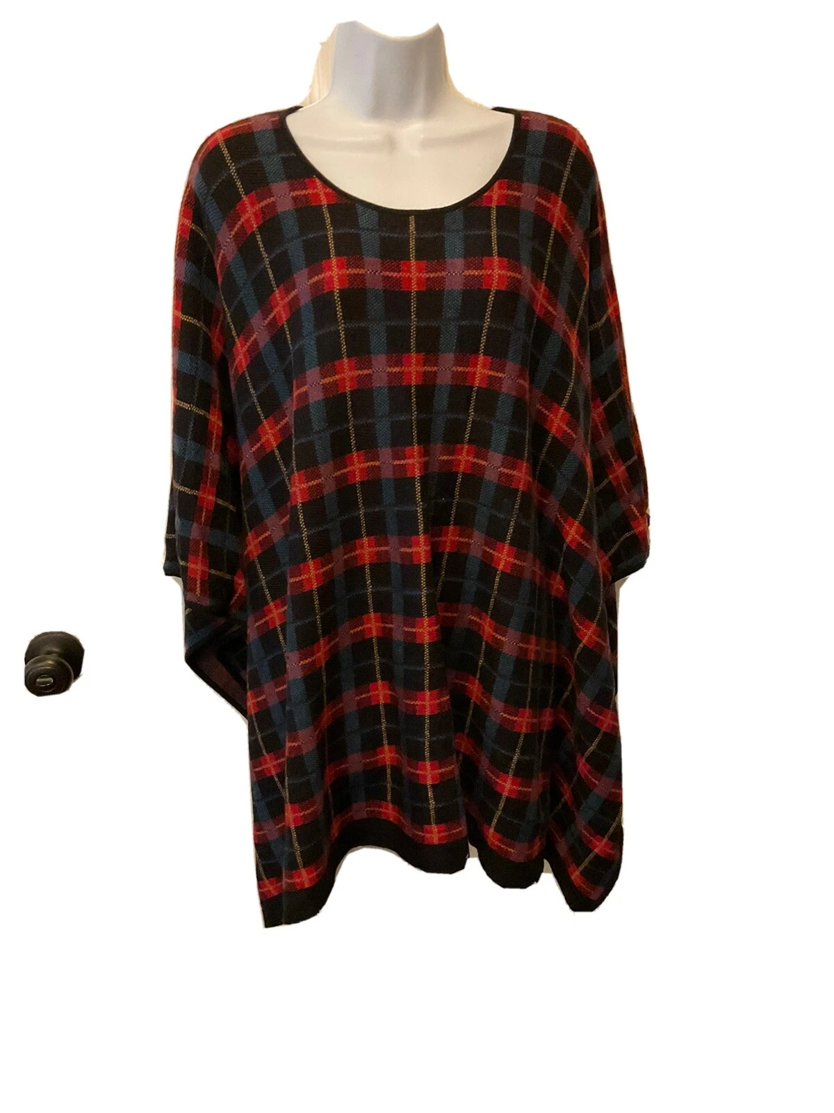Ann Klein Tartan plaid Poncho Wool/silk & other fibers EUC Boho