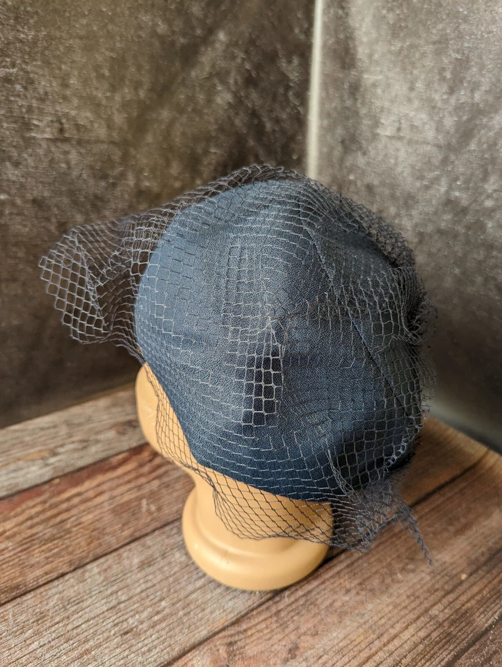 Kangol Design Navy Pillbox Wedding Hat With Veil Vintage - Image 4 of 4