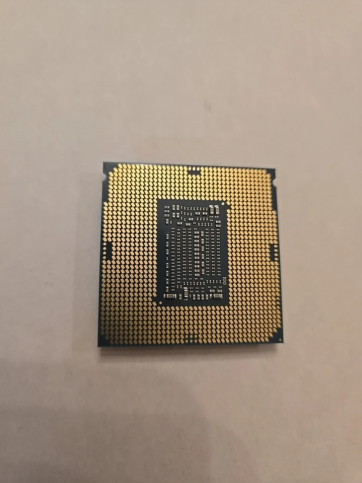 Procesador Intel Core i7-8700 (3,2 GHz, 6 núcleos, LGA 1151) - SR3QS Foto 2 de 2