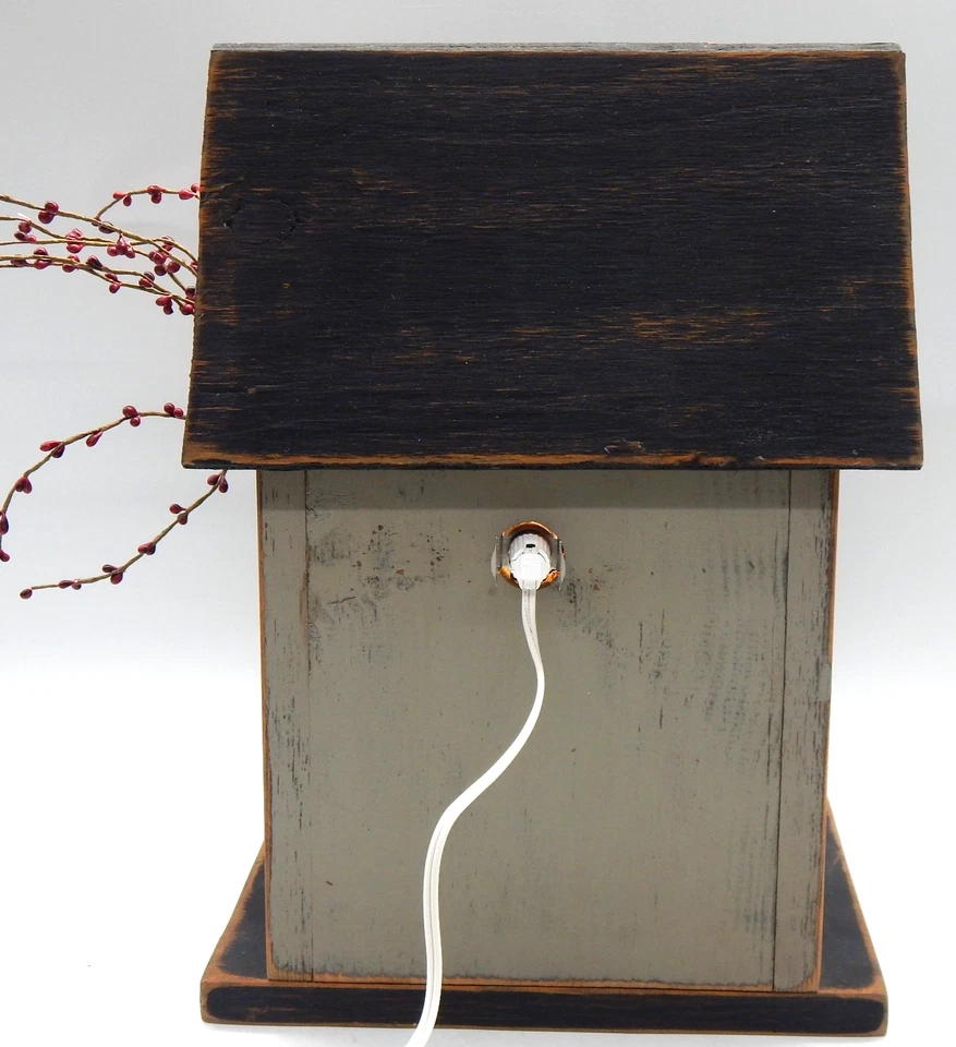 Primitive Wooden Large Painted Farm Saltbox Country Rustic Lighted 15" T House - Image 4 of 4