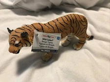 2007 SAFARI LTD    WILD SAFARI    BENGAL TIGRESS 