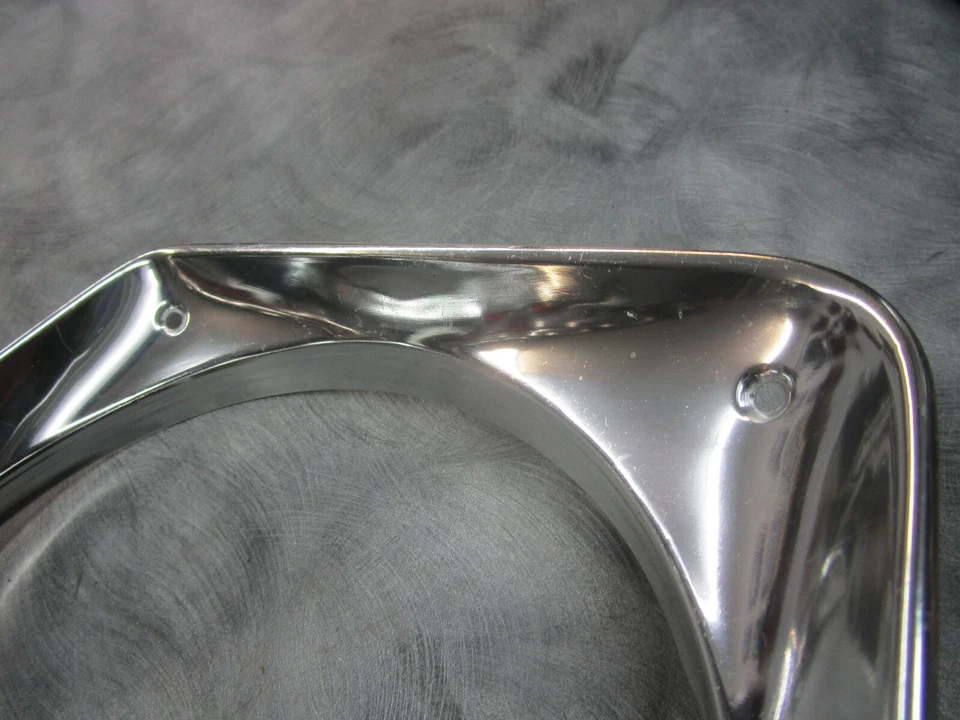 1972 1973 1974 1975 1976 Dodge Truck faro bisel lado derecho nos D100 Power W Foto 4 de 4