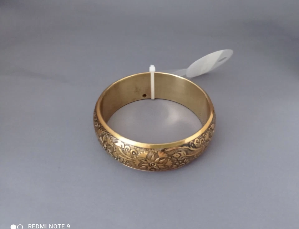 Brazalete de latón grabado retro con flores y hojas grabadas boho vides florales Foto 2 de 4