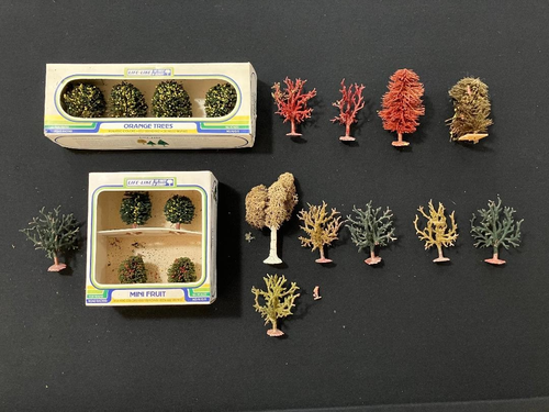 Vintage HO scale Life-Like trees orange trees fruit trees etc (19 trees total)