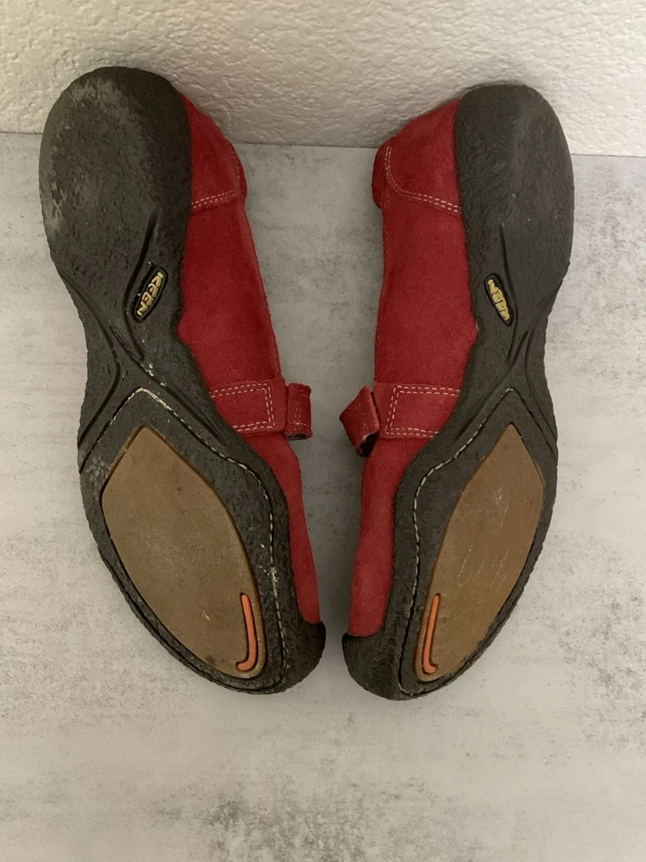 Zapatos planos Keen de cuero rojo Barcelona Mary Jane para mujer 9,5 gamuza sin cordones Foto 3 de 4
