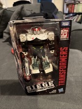 Hasbro Transformers War for Cybertron Siege Prowl Deluxe WFC-S23