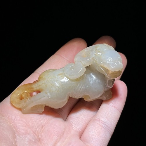 Chinese Antique Han Dynasty Hetian Ancient Jade Carved Statues Pi Xiu Decoration - Picture 8 of 8
