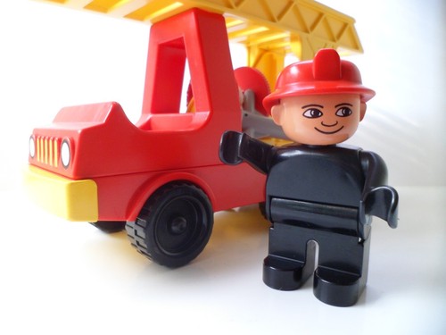 Lego Duplo set 2637 Fire Engine - Picture 4 of 4