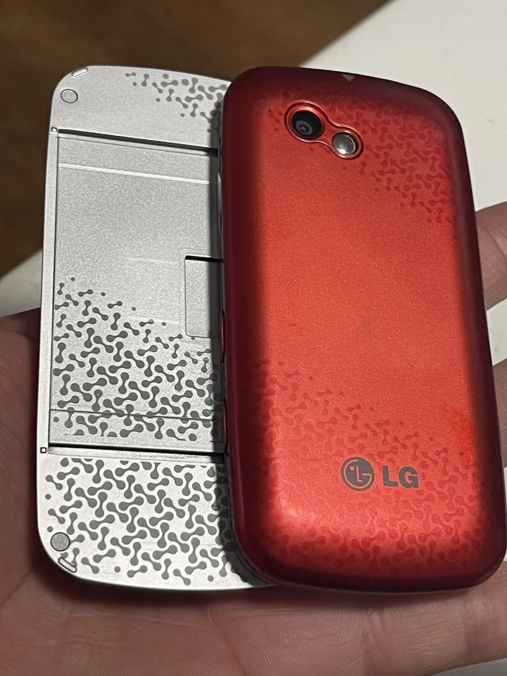 LG Neon II 2 GW370 - Blue (AT&T) Cellular Slide Cell Phone , Vintage - Image 3 of 4