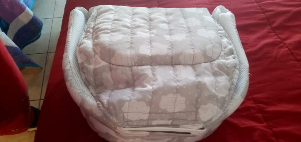 durmiente infantil portátil Foto 3 de 4