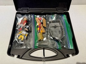 Playmobil Pirate Carry Case Set Boat Figures Treasure 2007 (COMPLETE) Good Cond.