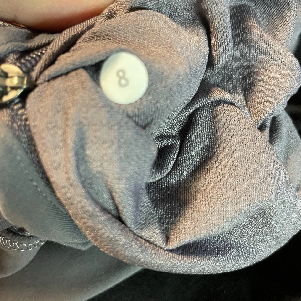 Lululemon Run for Your Life Hooded Top Sz 8 Pony Hole on Hood Thumb holes Cute  - Image 3 of 4