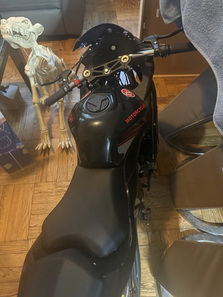 High Performance Honda clone  4 Stroke 49cc Red Pocket Bike Mini Bike  - Image 2 of 4