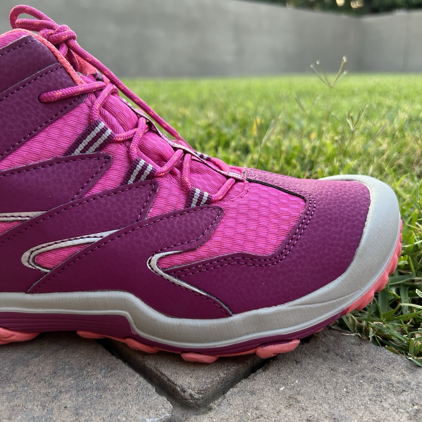 Merrell Chameleon Big Kids taglia 7 stivali da trekking impermeabili campeggio ragazze bacche