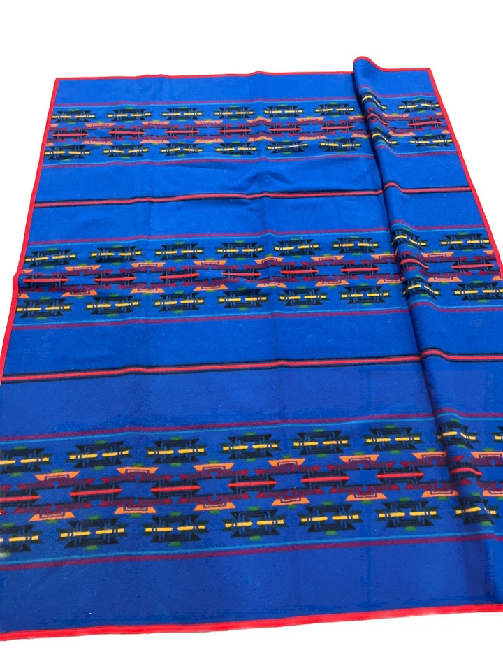 Vintage Wool Pendleton "Beaver State" Blanket ~ Southwest Indian Theme 63x77 - Image 4 of 4