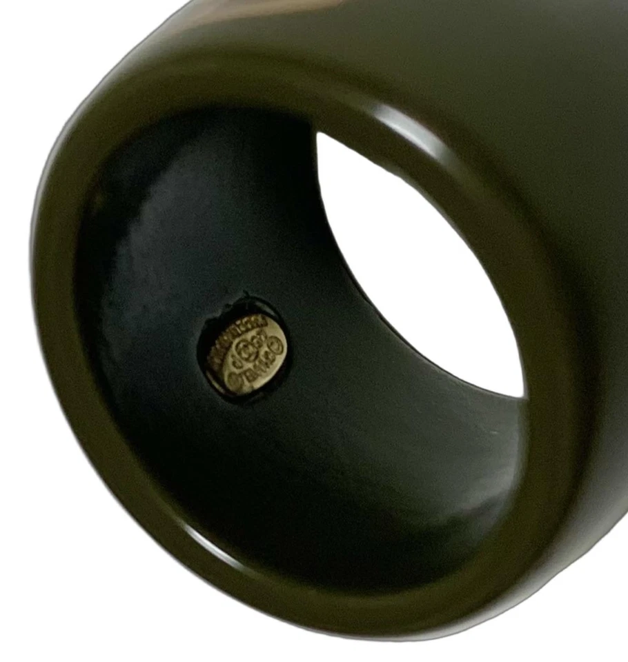 Anillo Chanel Coco Logo y Camelia JP13 US6.25 Plástico Verde Oscuro Excelente Estado Foto 3 de 4