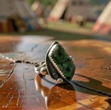 Navajo Sterling Silver Green Turquoise Ring Sawtooth Bezel Old Pawn 4.7g Size 6