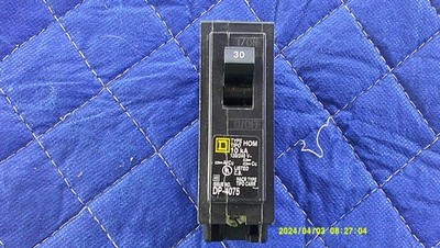 1 Square DP-4075 Type HOM Circuit Breaker 30-Amp 10kA 1