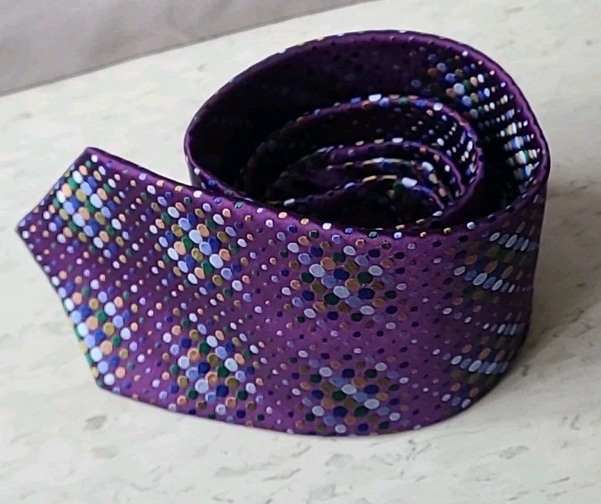 CORBATA A RAYAS ESCALONADAS XMI PLATINO HECHA EN EE. UU. AZUL/AMARILLO/VERDE - CORBATA DE DISEÑADOR Foto 4 de 4