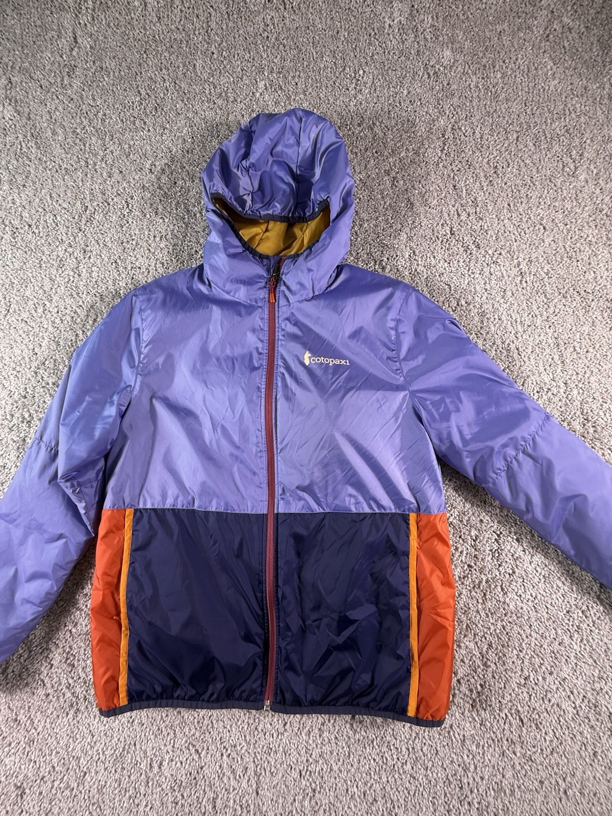 NWOT women's XL Cotopaxi Teca Calido hooded insulated jacket Multicolored
