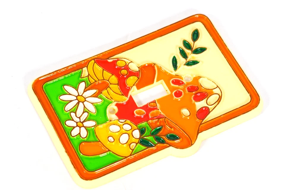 Lote de cubierta de interruptor de palanca y placa de salida Merry Mushrooms vintage años 70 Foto 2 de 4