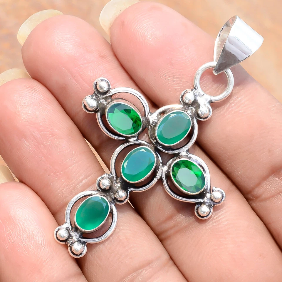 Colgante de plata de ley 925 con piedras preciosas de ónix verde y diopsido joyería de regalo única Foto 2 de 4