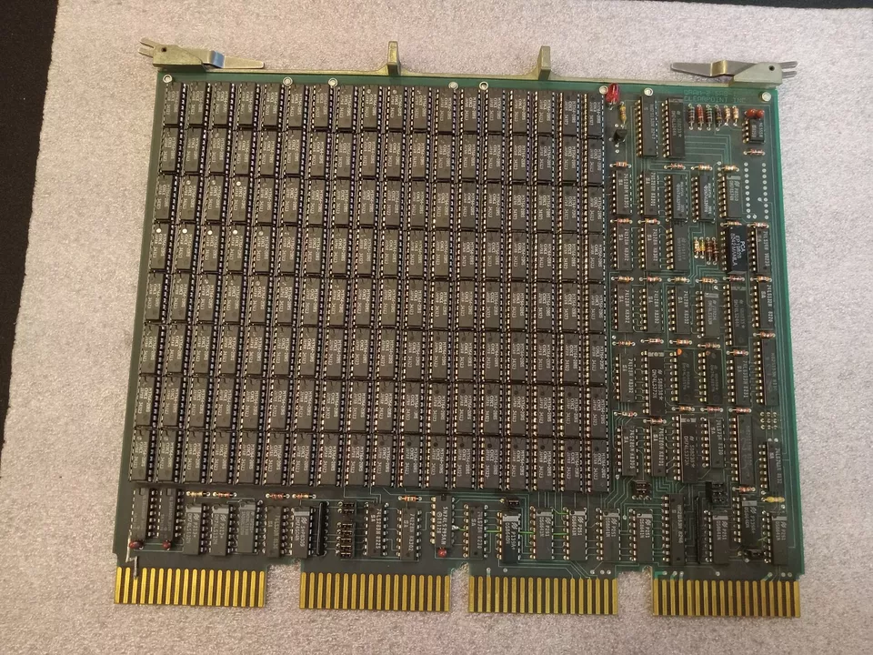 Vintage DEC/CLEARPOINT INC. -QRAM-2 SAB-1 1MB Q-BUS SPEICHER MSV11-QA