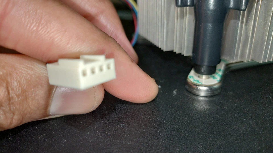 4-Pin CPU Fan/CPU Fan Mount/Heatsink/Backplate Combo for Socket LGA775 - Image 2 of 4