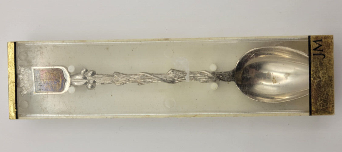 Petite cuillère de collection avec boîte, Blason Les Comptamines, Métal argenté