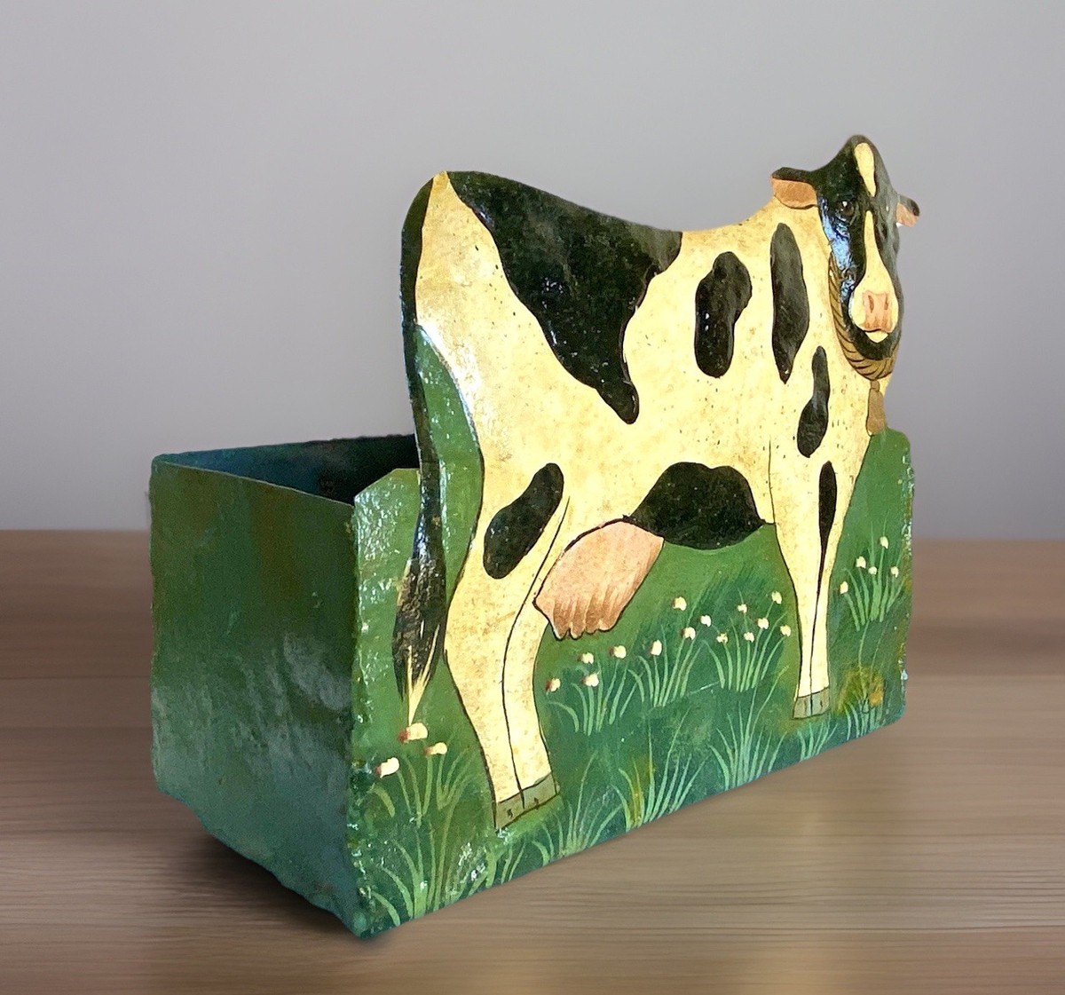 Vtg Recycled Hammered Steel Folk Art Cow Planter Box/Wall Pocket