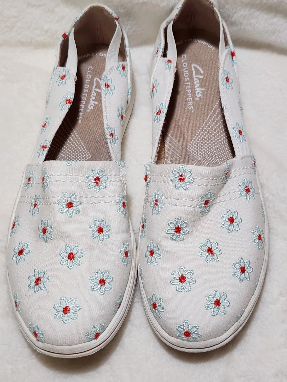 Clarks Cloudsteppers Breeze Step donna 7 5 tela ricamata margherita comoda piatta
