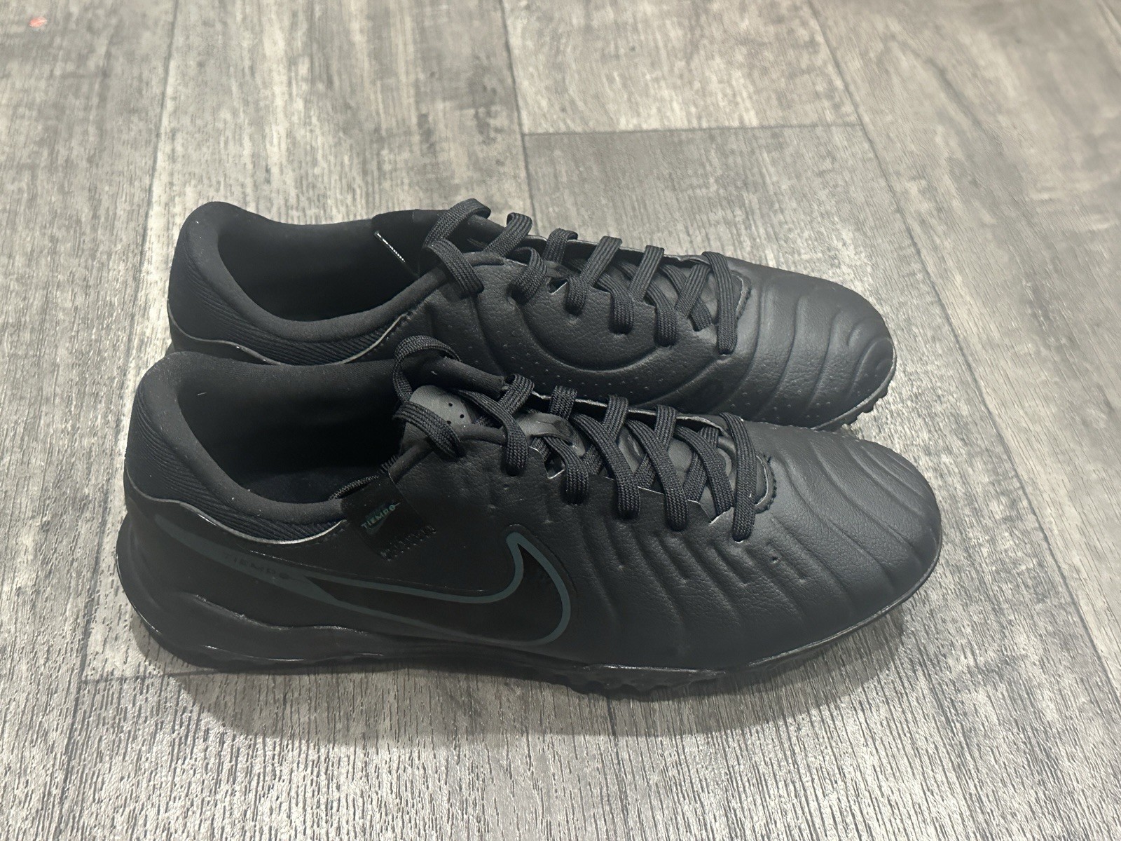 Nike Legend 10 Academy TF Men’s 7 Soccer Turf Shoes Black Green DV4342-002