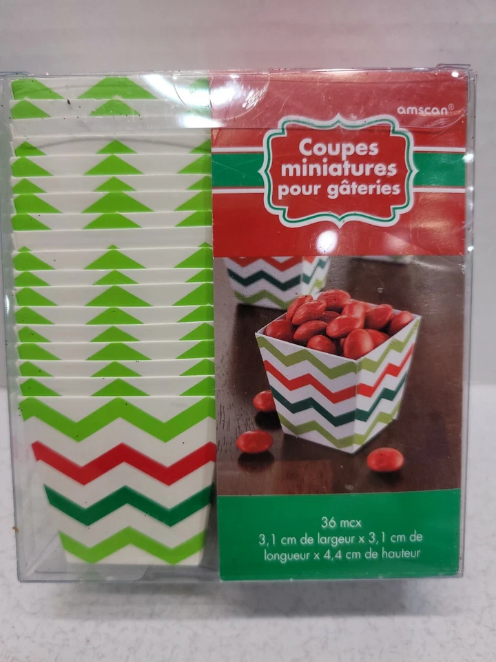 Mini tazas de golosinas de papel vacaciones de Navidad 36 piezas rojo verde Chevron 1,25" x 1,75" Foto 4 de 4
