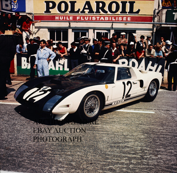 Ford GT40 MK1 Le Mans 1964 race debut photo Attwood Schlesser