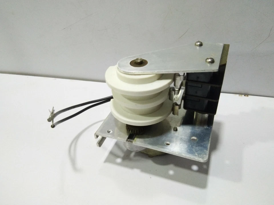 CRAMER SEA08AA36BAA TIMING MOTOR SEA 08AA36BAA RPM 1 107S 115V 60HZ 1.3W CCW W74 - Image 4 of 4