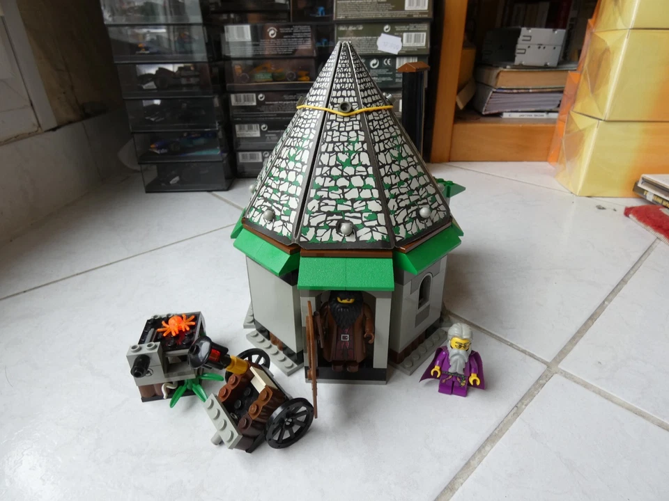 LEGO Harry Potter 4707 Hagrid's Hut, photo 2 sur 3