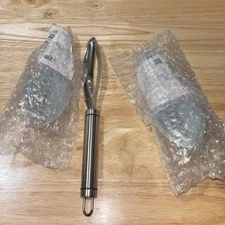 Fish Descalers-Set Of 3-1 Stainless Steel, 2 Plastic 