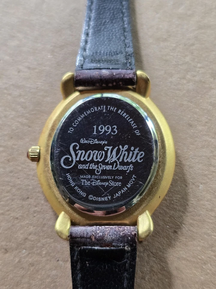 Reloj Espejo Mágico Disney Blancanieves Reina Malvada 1993 Vintage Holograma Cara Japón Foto 4 de 4