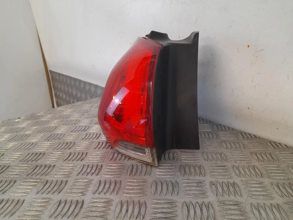 Luz trasera exterior pasajero izquierdo peugeot 2008 mk1 2013-2019 9678074280 Foto 3 de 4