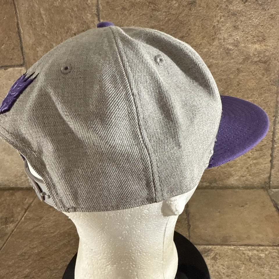 Gorra Transformers Decepticon Logo Gris y Púrpura Snapback New Era 9Fifty OSFM Foto 3 de 4