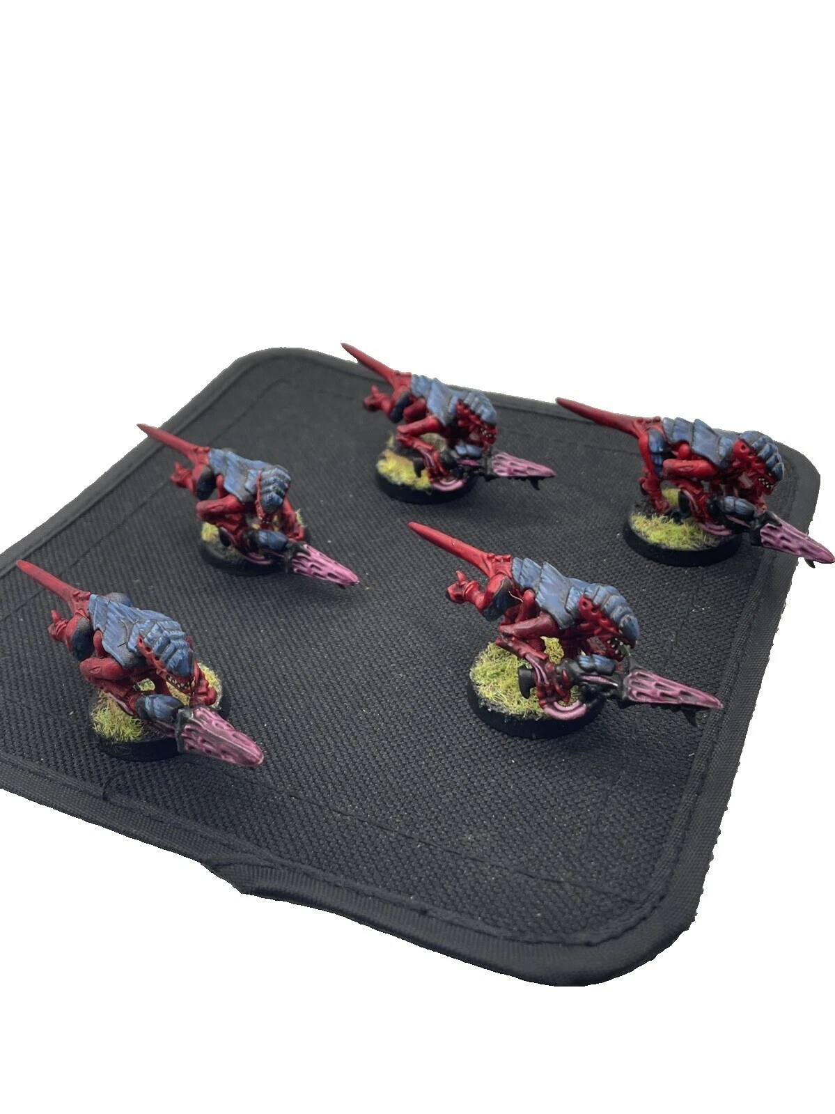 Tyranids Games Workshop completamente montado y pintado Warhammer 40K Miniatures