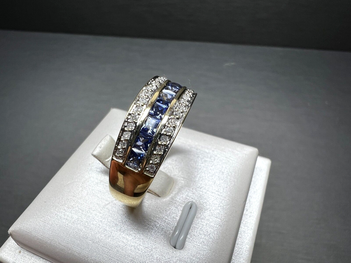 Michael Hill 10K Gold Diamond Sapphire Ring Australia