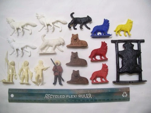17 RARE MARX MPC LIDO ESKIMO WOLVES FOX SLED DOG SHEPARD 1/32 54MM 60MM PLASTIC