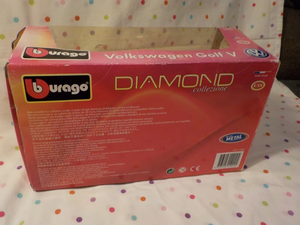 NUEVO En caja, Burago Volkswagen Golf V, Colección Diamond, Escala 1/18, Rojo Foto 2 de 4